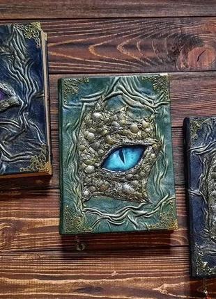 Скетчбуки с драконом