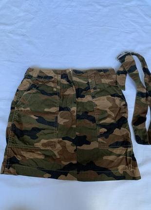 Юбка с камуфляжным принтом