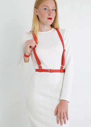 Шкіряний браслет червоного кольору від майстерні wild