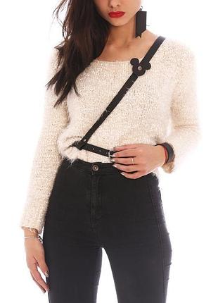 Кожаная черная портупея с брошью от мастерской wild