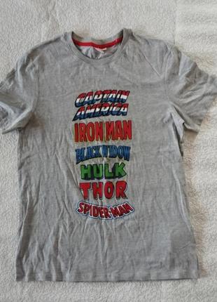 Футболка kiabi marvel