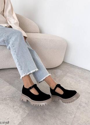 Черные натуральные велюровые замшевые туфли с ремешком на бежевой толстой подошве замш велюр4 фото