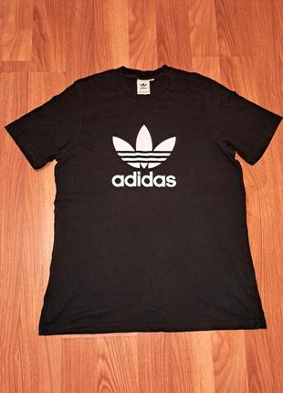 Мужская футболка черная adidas с большим лого
