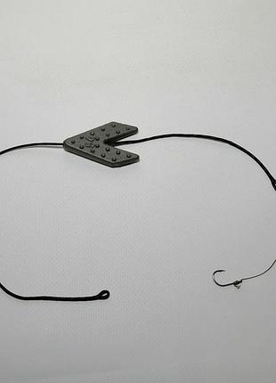 Кормушка оснащённая макушатник ласточкин хвост 85 гр крючок n6