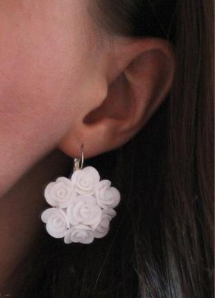 Сережки і кулон з квітами "білі троянди"4 фото