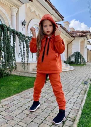 Теплий костюм на дівчинку