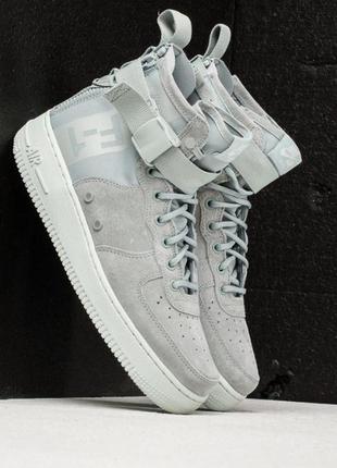 Nike w sf af1 mid- light pumice