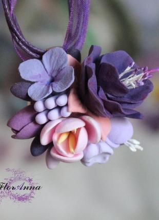 Фіолетовий кулон з квітами з полімерної глини «чарівна мрія»