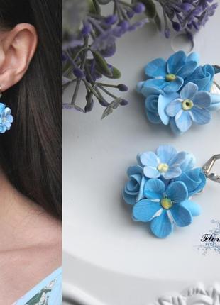 Блакитні сережки незабудки з трояндами з полімерної глини2 фото