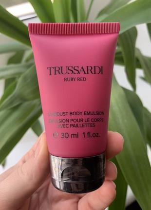 Trussardi ruby red stardust body emulsion парфюмированная эмульсия для тела