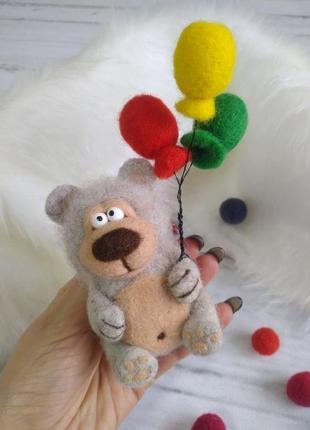 Валяного ведмедик з кульками4 фото