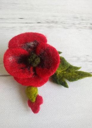 Валяне брошка-шпилька мак