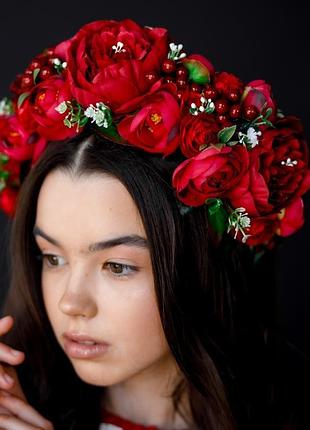 Большой украинский веночек красный