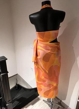 Стильное экстравагантное платье asos в оттенках апельсина3 фото