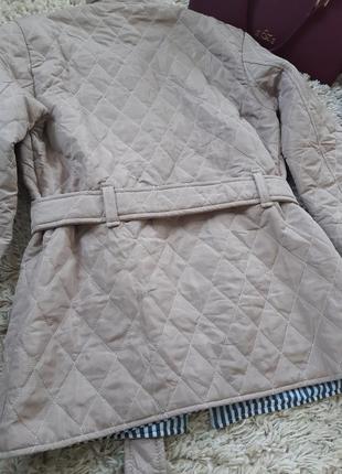 Актуальная легкая  стеганная куртка  под пояс ,urban diva, p. l-xl3 фото