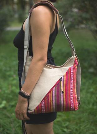 Жіноча сумка-рюкзак з текстилю «ватра» ручної роботи.1 фото
