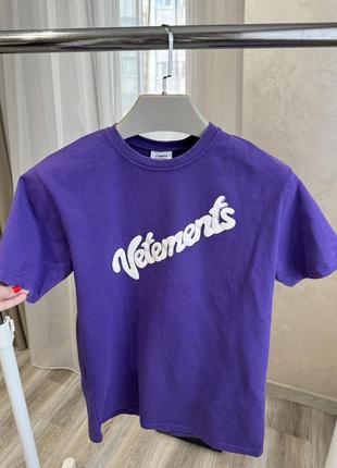 Футболка vetements