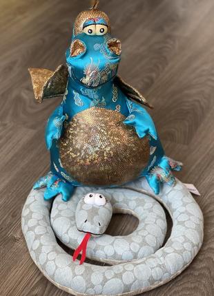 Набор мягких игрушек символов года по китайскому календаре дракон змея