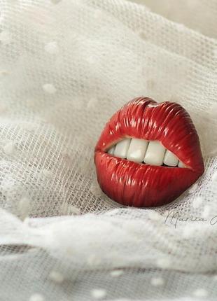 Брошь губки, красные губы, небычная брошь, красные украшения, пухлые губки1 фото