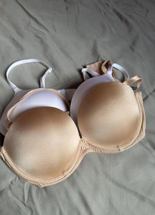 Бюстгальтер hunkemoller 75b. при покупці 2-х речей, скидка 100 грн.