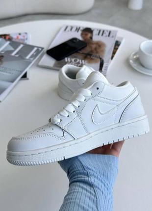 Nike jordan low white4 фото