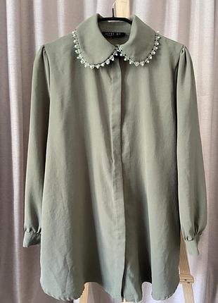 Блузка в винтажном стиле с ажурным воротничком