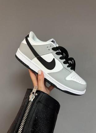 Жіночі кросівки nike sb dunk low « smoke grey » premium