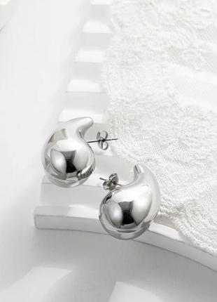 Тренд сріблясті жіночі сережки кільця кульчики пусети серьги підвіси крапля