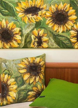 Текстильне панно та подушки з вовни "соняшники"
