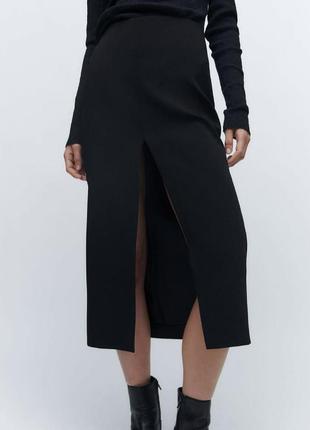 Класна чорна спідниця олівець  з розрізом zara