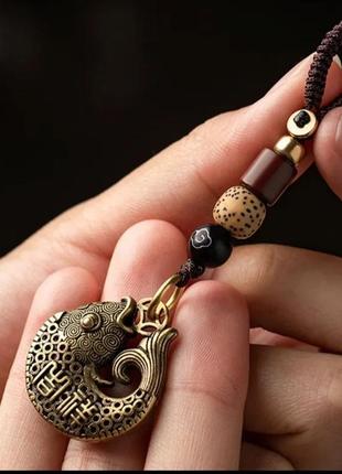 Винтажный латунный брелок рыбка