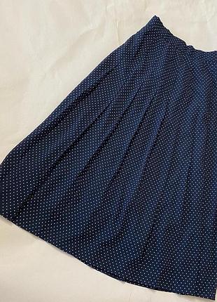 Спідниця міді