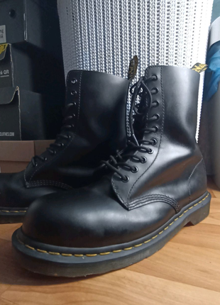 Берци dr. martens 1919