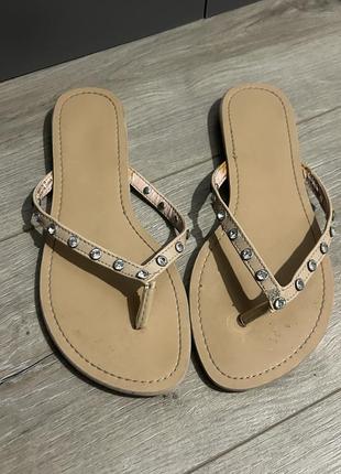 Шлепанцы вьетнамки