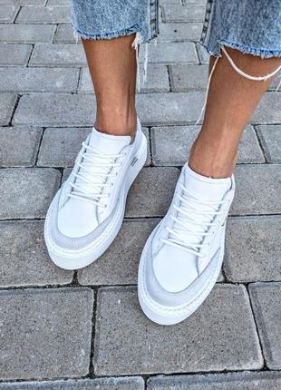 Стильные кожаные кеды из натуральной кожи замши на плоской подошве