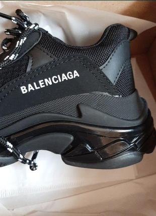 Жіночі кросівки balenciaga triple s black баленсіага тріпл с4 фото