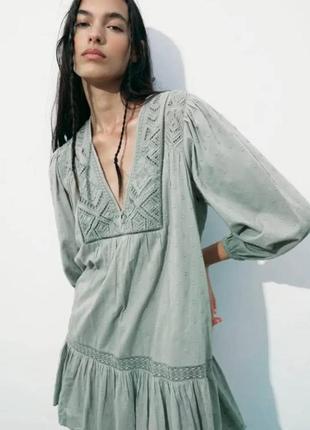 Бавовняна сукня з вишивкою