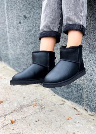 Женские ugg mini black leather