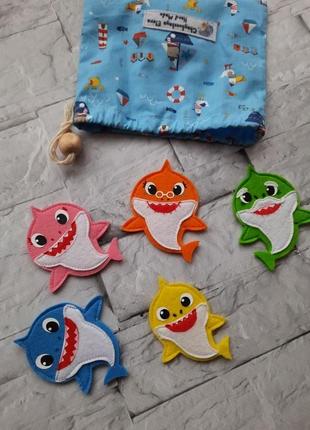 Пальчиковий театр з фетру пальчикові іграшки акули baby shark фетрові іграшки на пальчик бейбі шарк6 фото