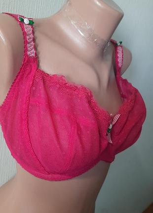 Бюстгалтер