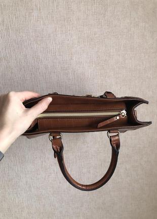 Сумка сумочка саквояж трапеция чемодан коричневая золотая гарнитура с ручкой шопер олд мани мані офисная класична8 фото
