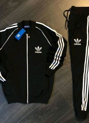 Спортивний костюм adidas