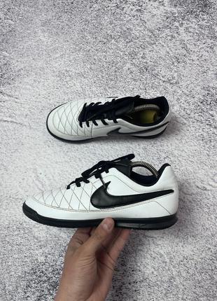 Детские футзальные кроссовки nike tempo