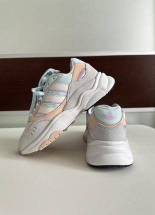 Кроссовки адедас adidas