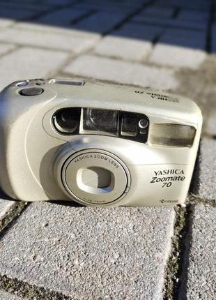 Продам пленочный фотоаппарат yashica zoomate 70