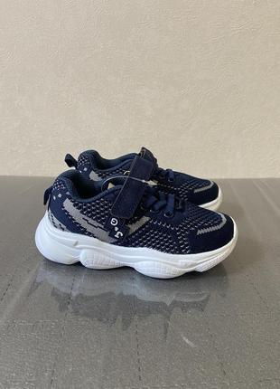 Кроссовки сеточка