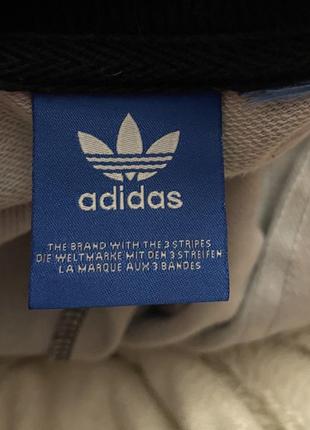 Яркий свитшот от adidas4 фото