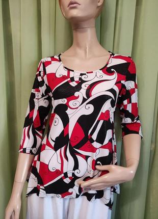 Блуза стрейч з біло- червоно- чорним принтом, з легкою золотистою розсип'ю , м1 фото