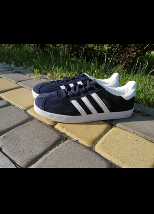 Adidas gazelle 44р.