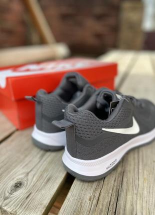 Серые кроссовки nike zoom3 фото